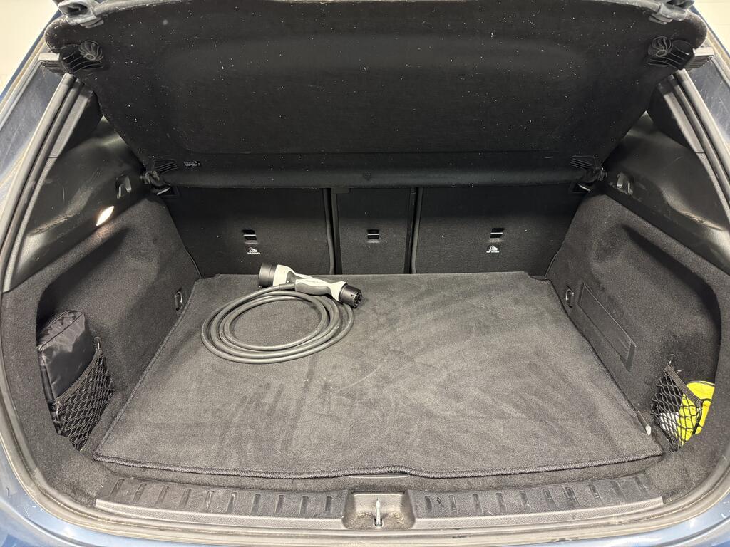 Mercedes EQA Premium