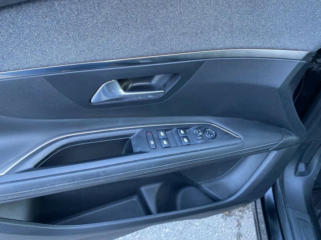Peugeot 3008 1.5 bluehdi Allure s&s 130cv