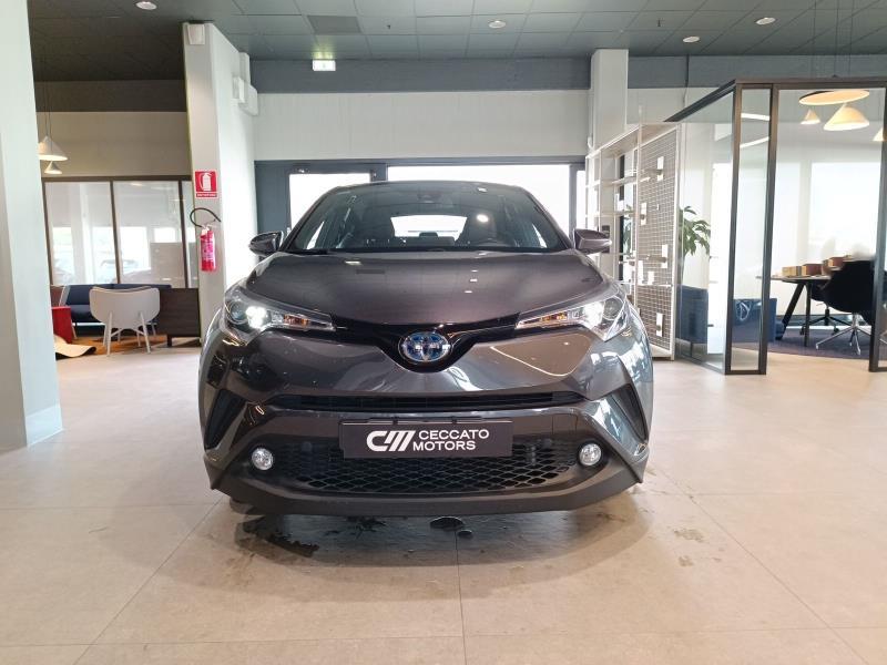 Toyota C-HR 1.8h Lounge 2wd e-cvt