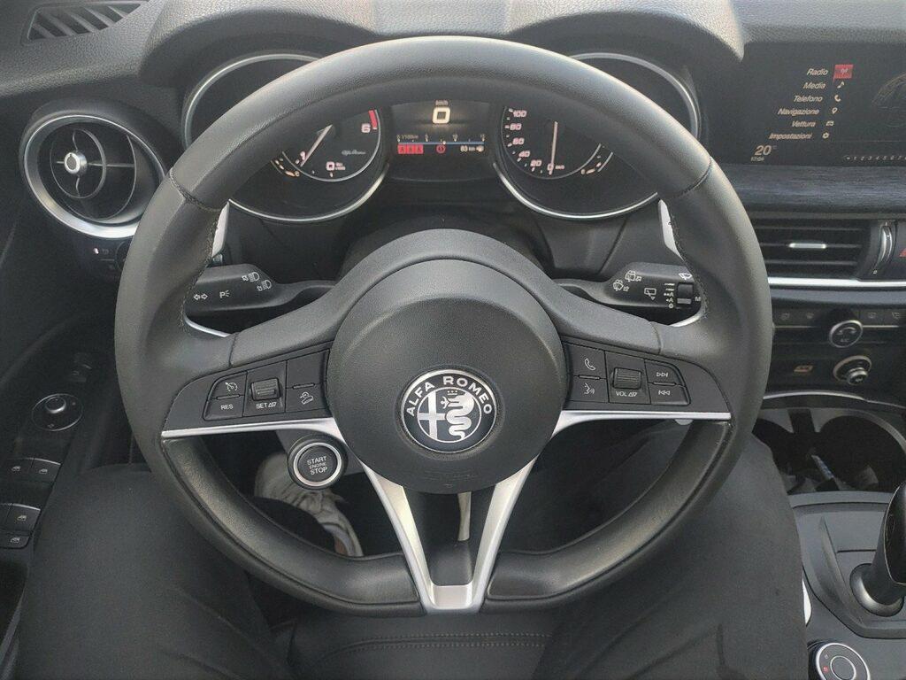 Alfa Romeo Stelvio 2.2 t Executive Q4 210cv auto my19