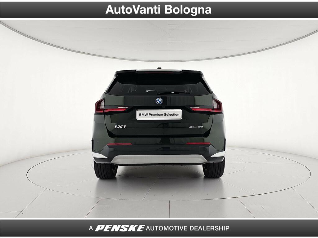 BMW iX1 edrive 20 X-Line