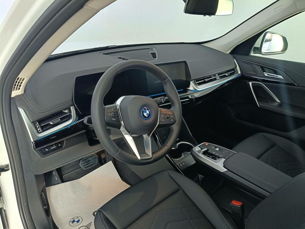 BMW iX1 edrive 20 X-Line
