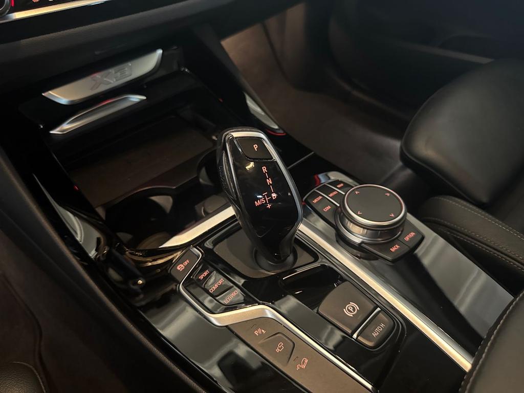 BMW X3 xdrive20d mhev 48V xLine auto