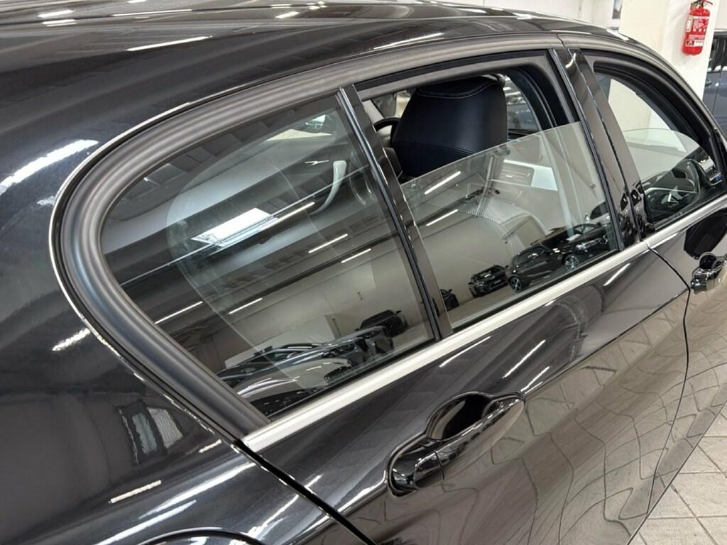 BMW Serie 1 116d Urban 5p