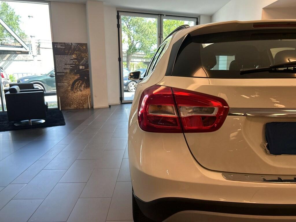 Mercedes GLA 180 d Business auto