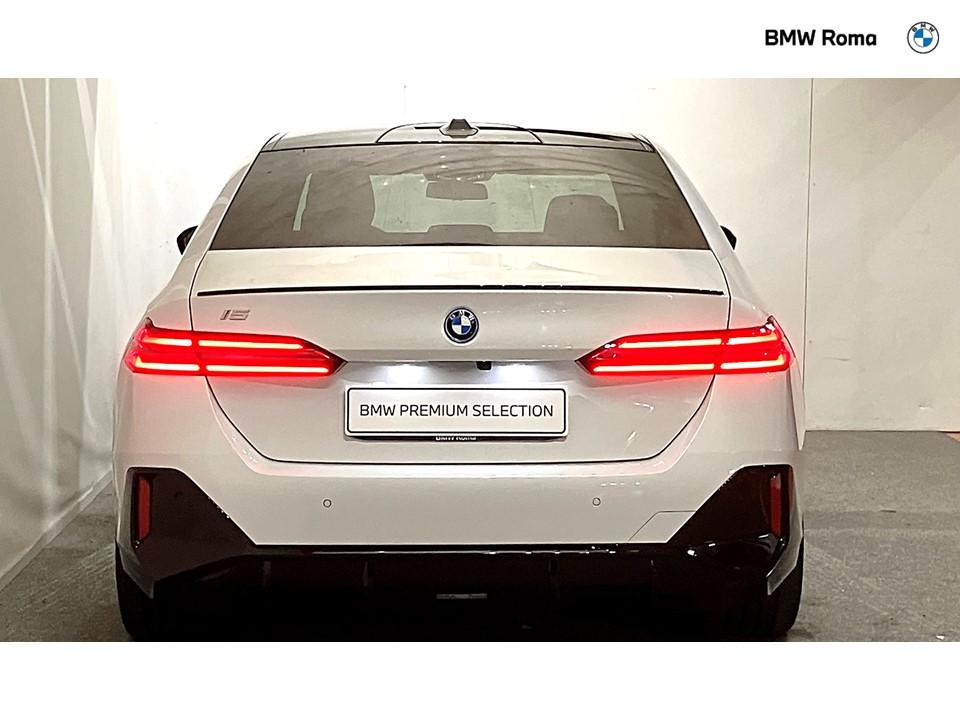 BMW i5 M60 auto