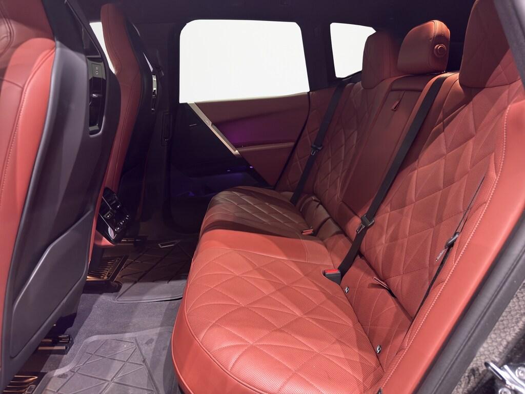 BMW iX xdrive50 pacchetto sportivo