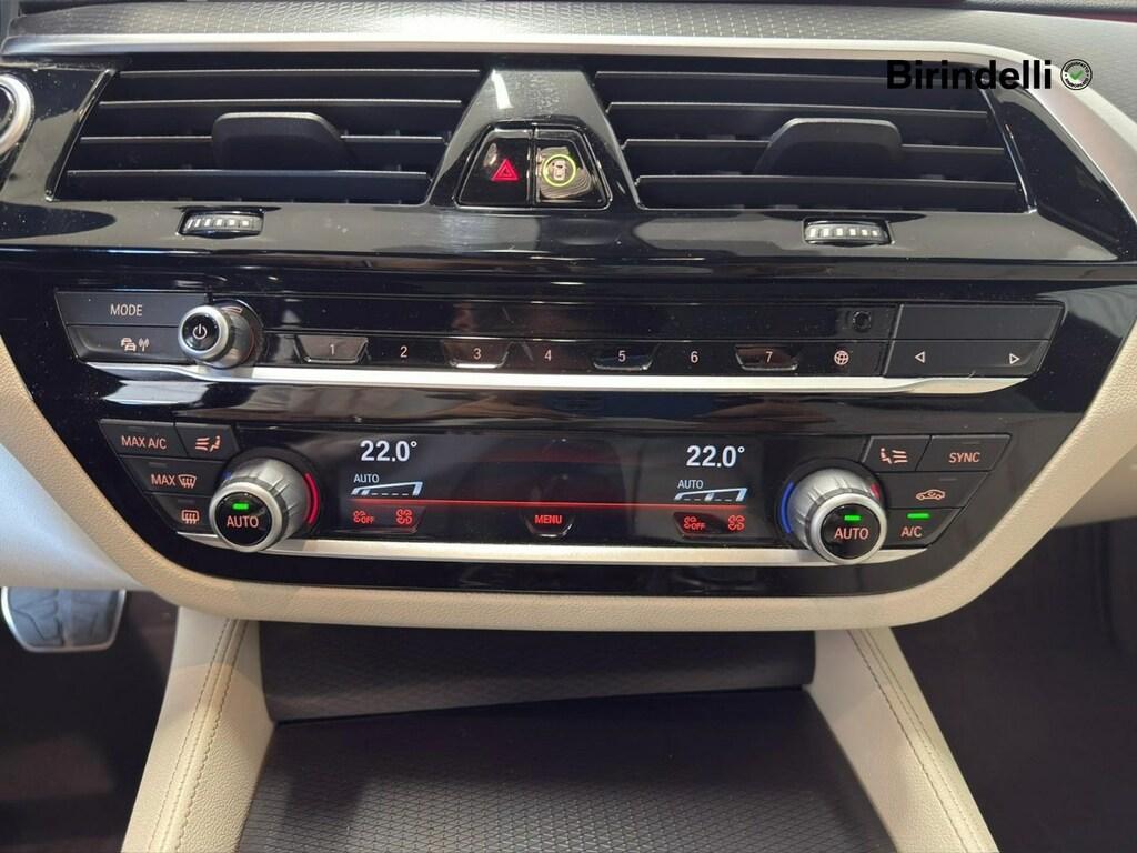BMW Serie 5 520d Touring mhev 48V xdrive Msport auto