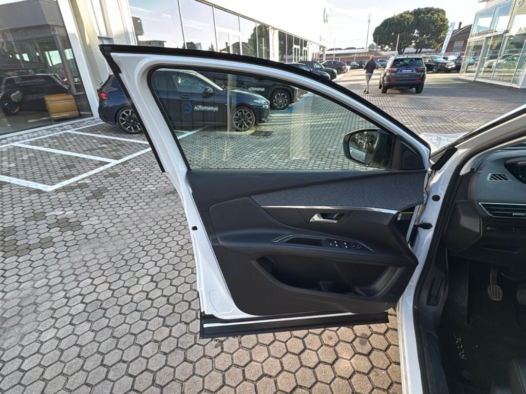 Peugeot 3008 1.5 bluehdi Allure s&s 130cv