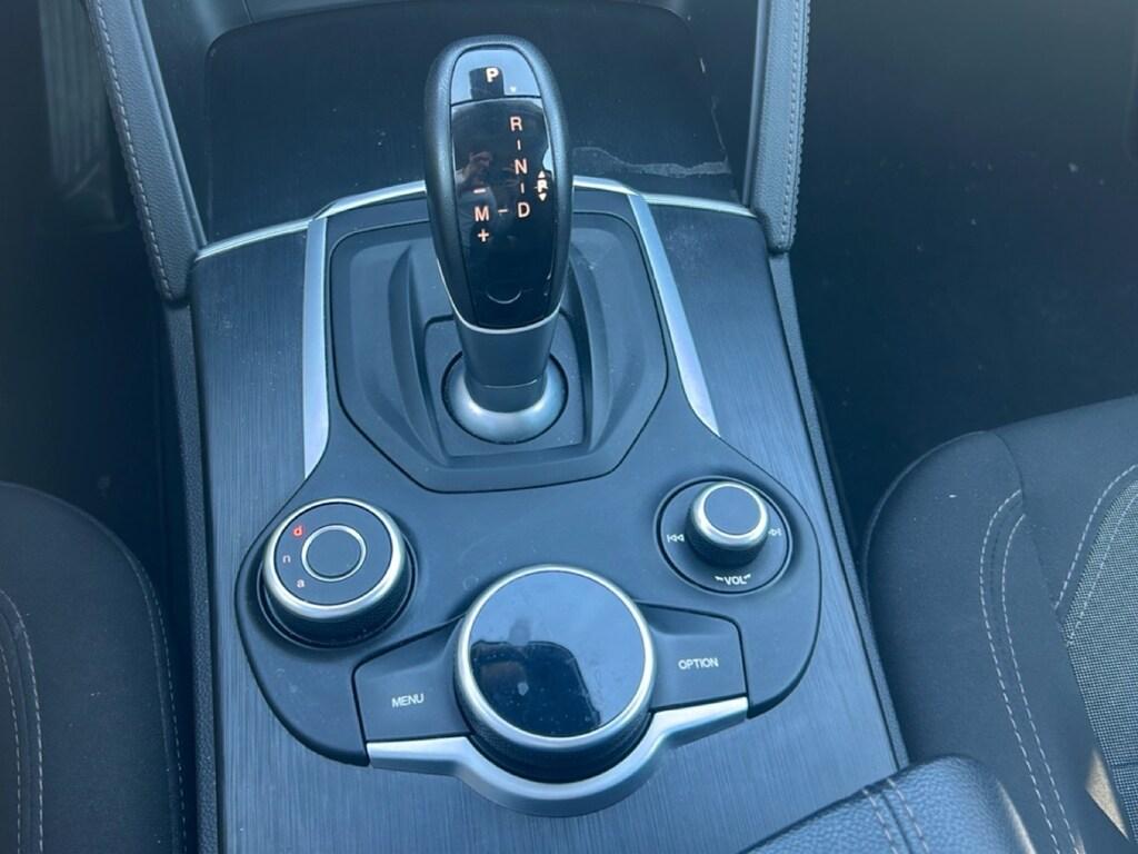 Alfa Romeo Stelvio 2.2 t Executive Q4 190cv auto my19