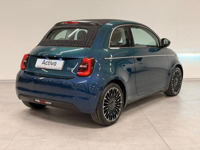 Fiat 500 e Cabrio La Prima
