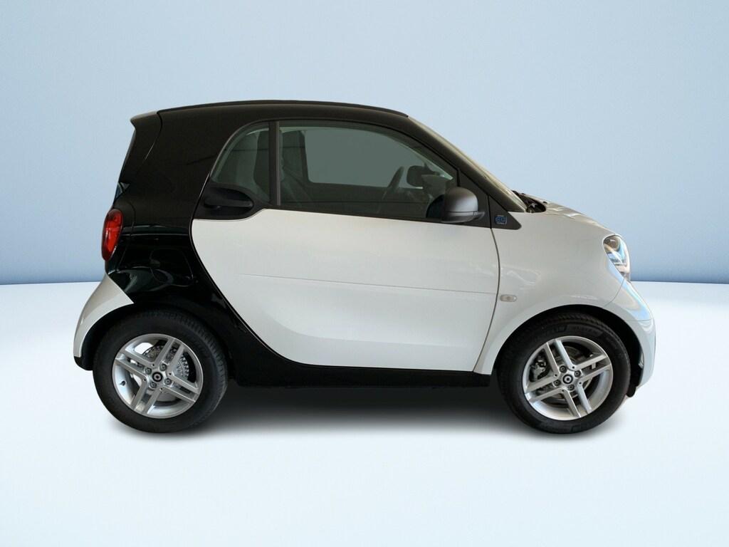 Smart fortwo eq Pure 22kW