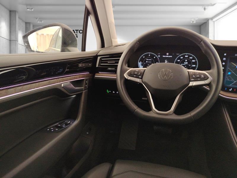 Volkswagen Touareg 3.0 V6 tdi scr Elegance 231cv auto