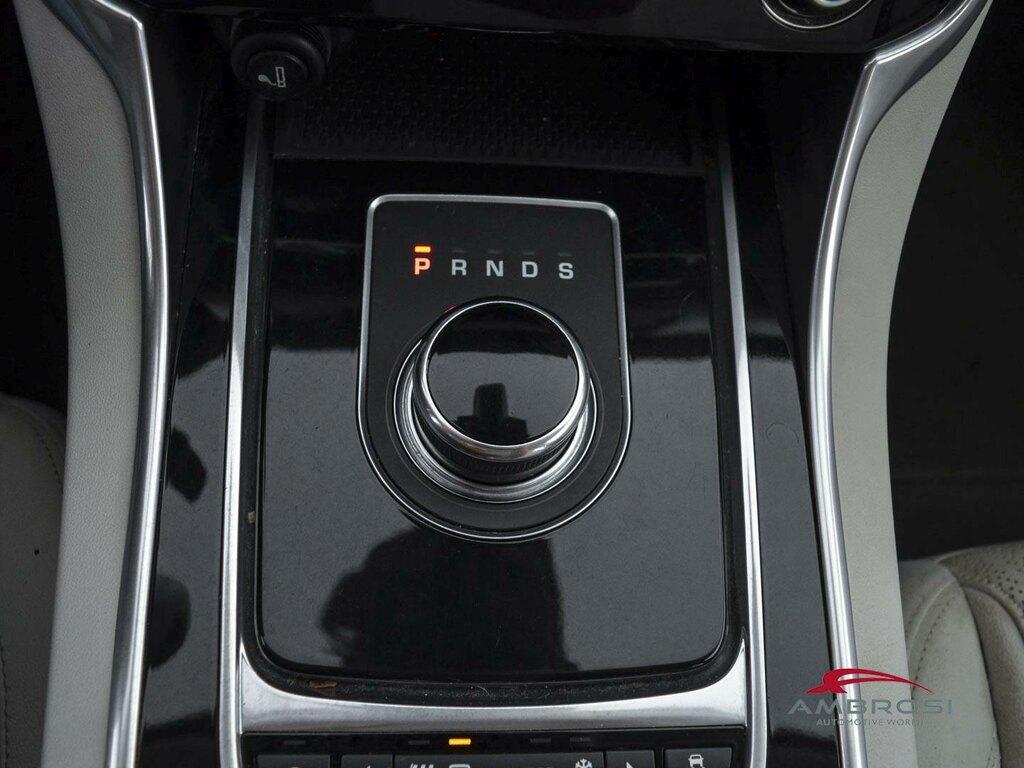 Jaguar XF 2.0d i4 Pure awd 240cv auto my18