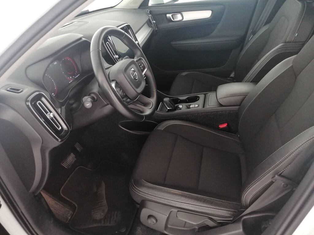 Volvo XC40 2.0 D4 Momentum awd geartronic my20