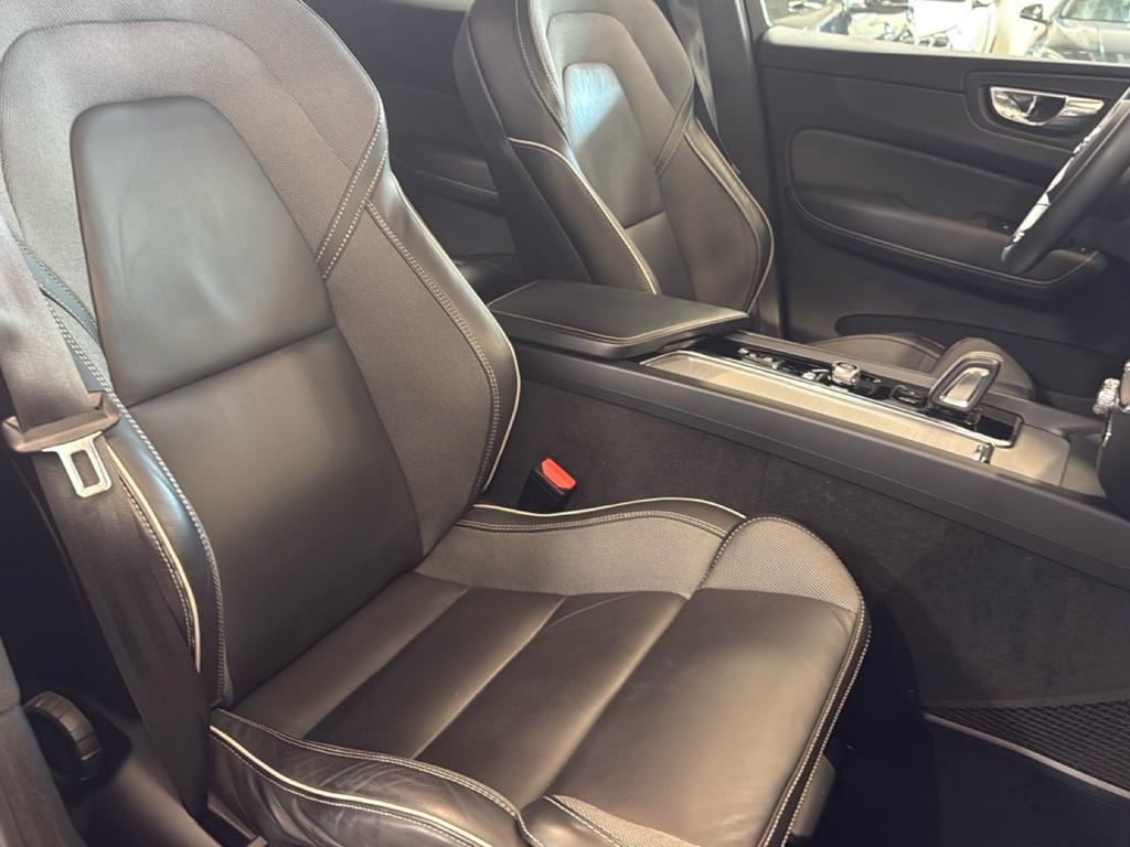 Volvo XC60 2.0 B4 Business Plus awd geartronic my20