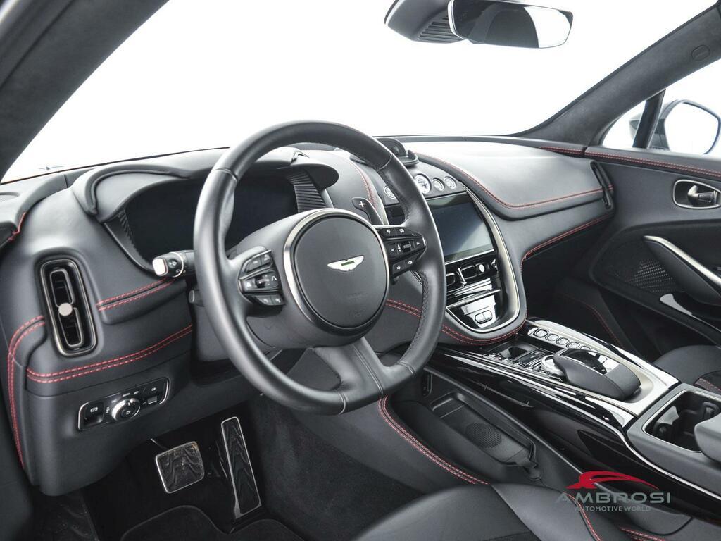 Aston Martin DBX 4.0 auto