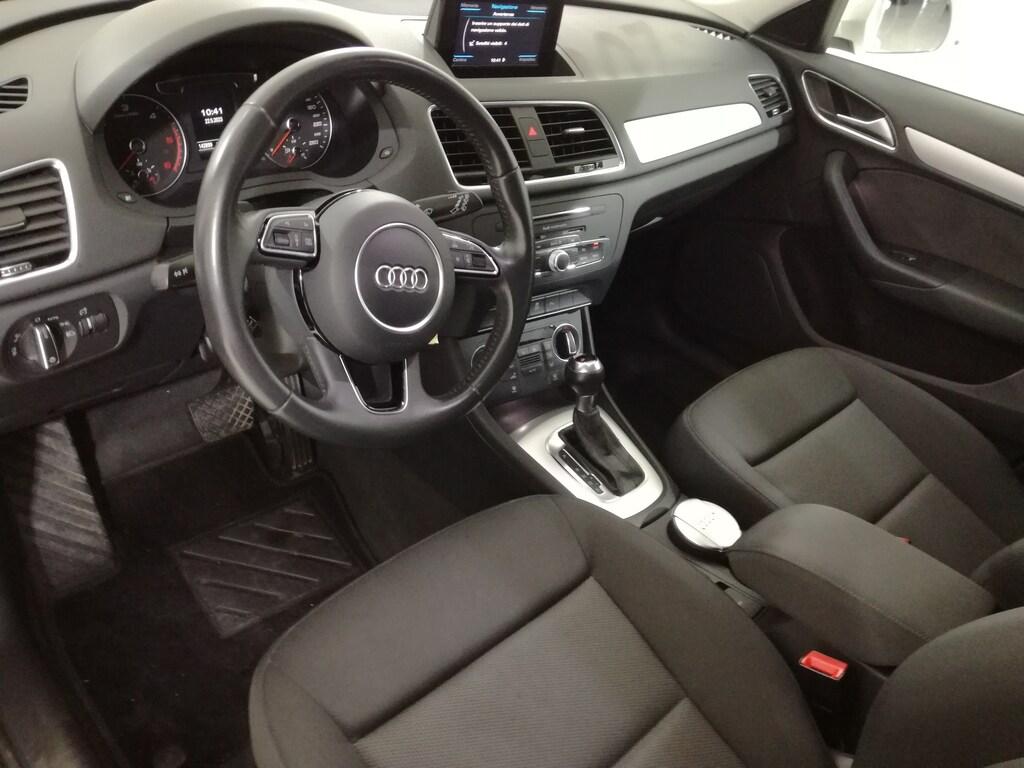 Audi Q3 2.0 tdi 150cv s-tronic