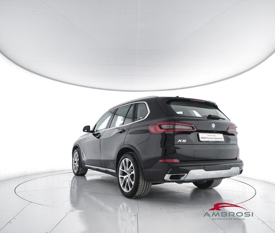 BMW X5 xdrive40d mhev 48V Msport auto
