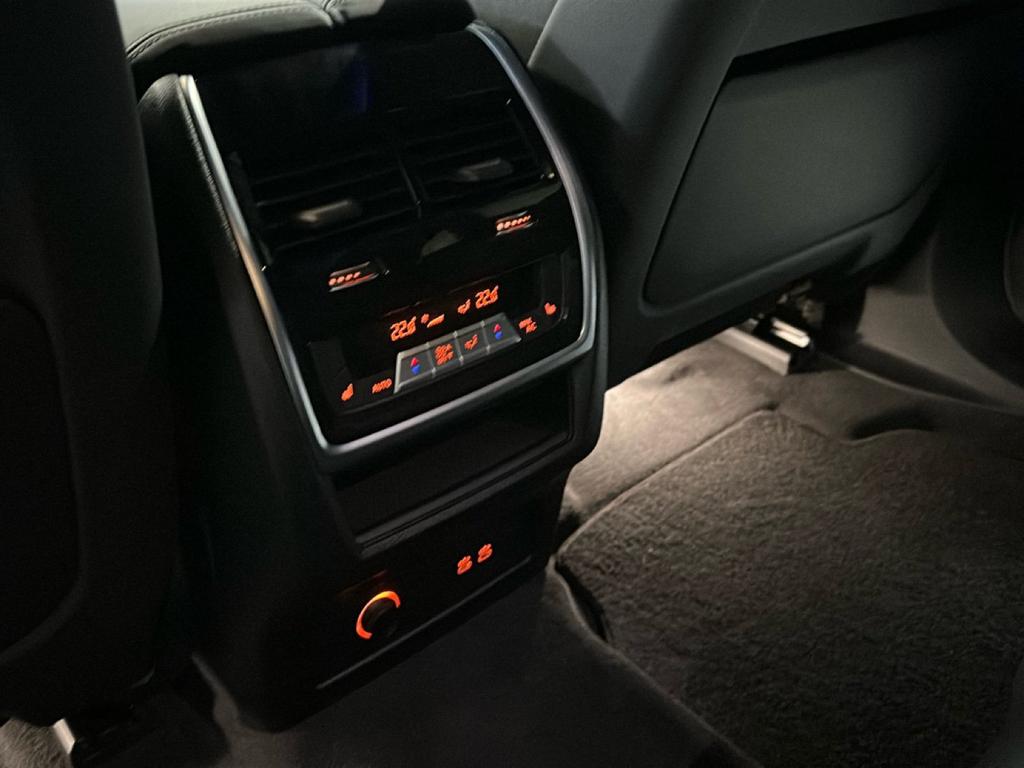 BMW XM 4.4 steptronic