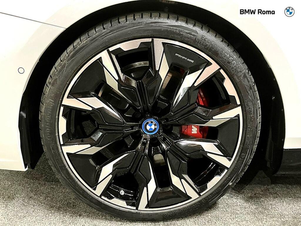 BMW i5 M60 auto