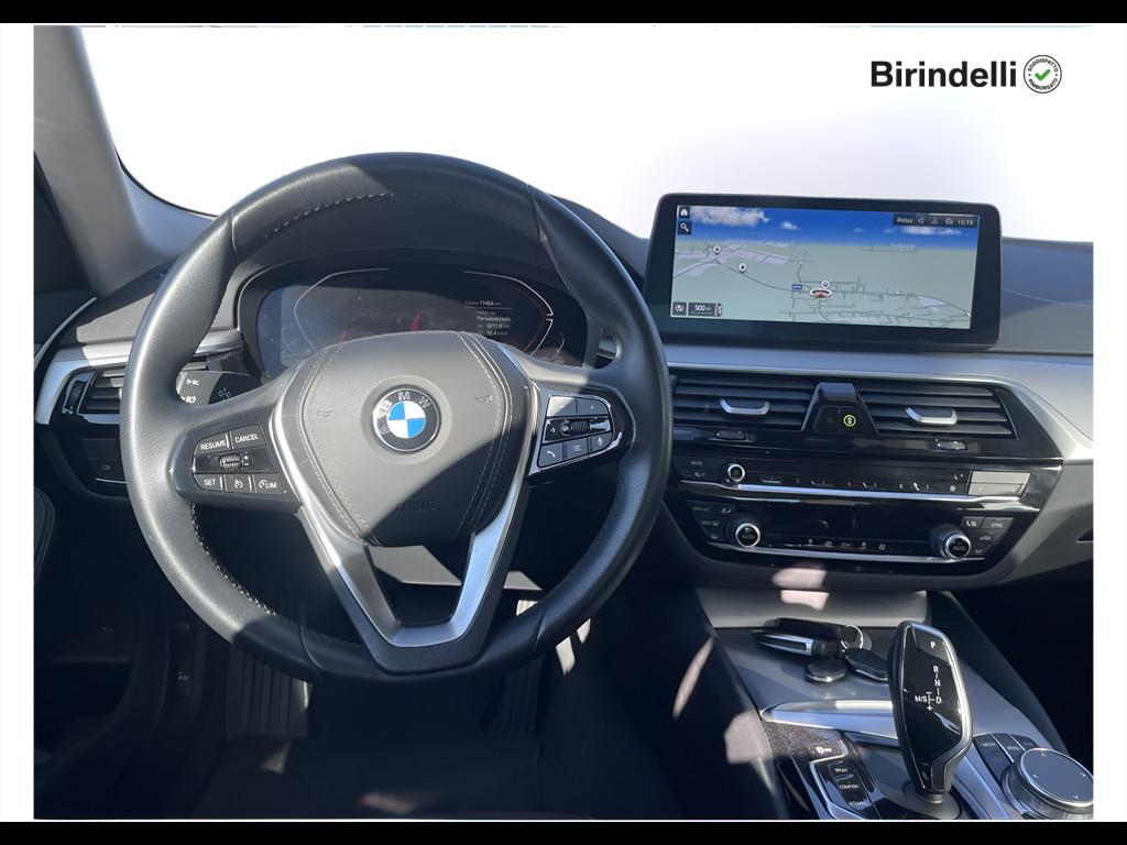 BMW Serie 5 518d mhev 48V Business auto