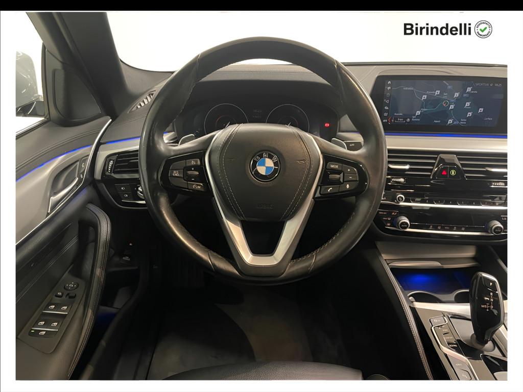 BMW Serie 5 530e Luxury auto
