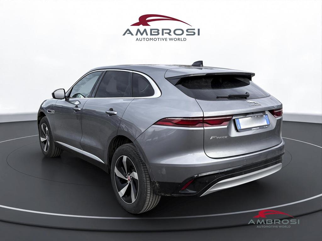Jaguar F-Pace 2.0 D163 R-Dynamic Black awd auto