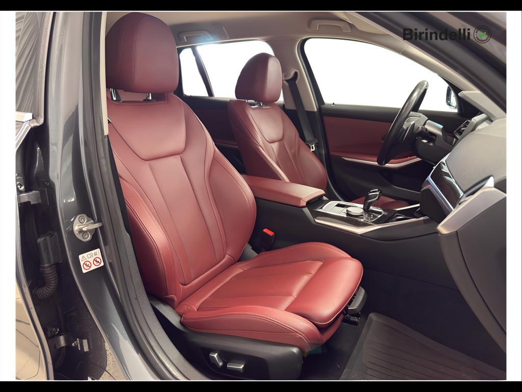 BMW Serie 3 320d Touring mhev 48V xdrive Luxury auto