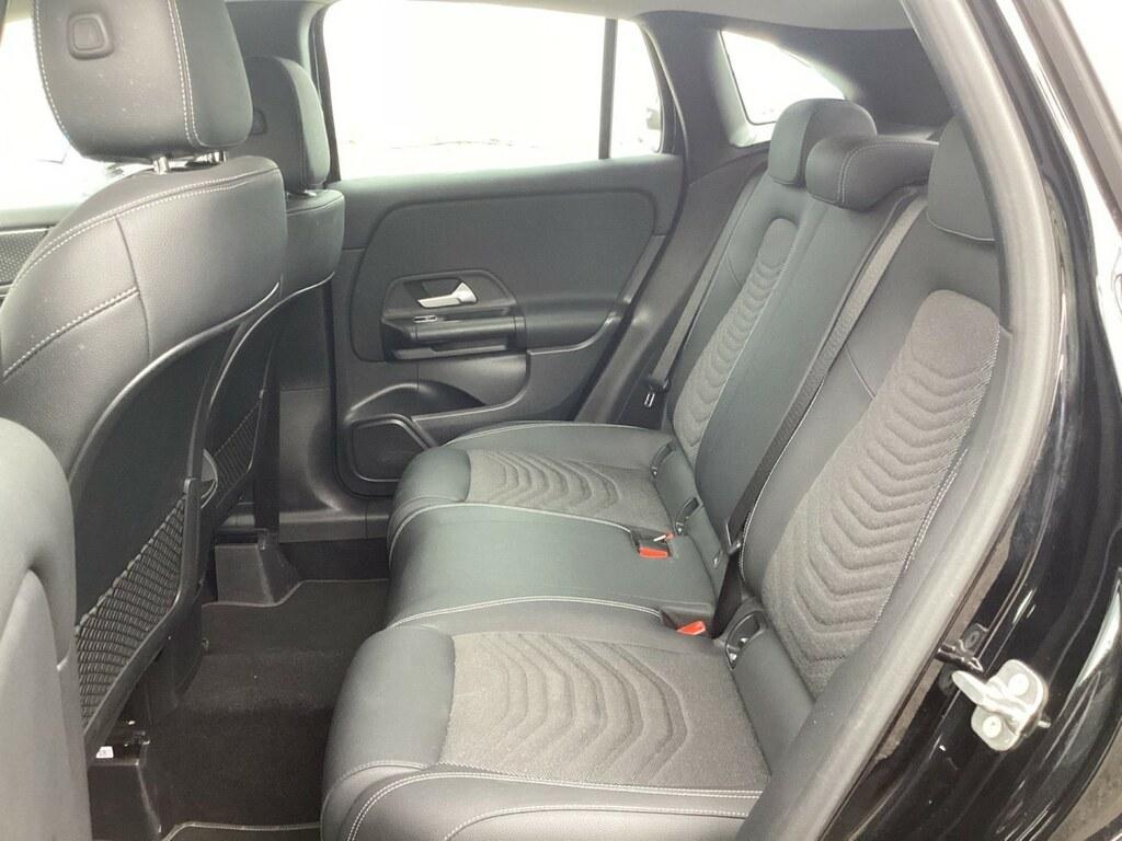 Mercedes GLA 180 d Progressive Advanced auto