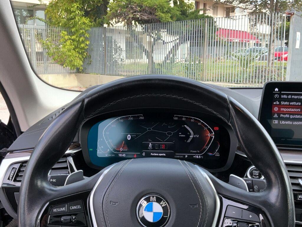 BMW Serie 5 530d Touring mhev 48V xdrive Luxury auto