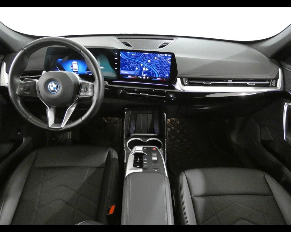 BMW iX1 edrive 20 X-Line