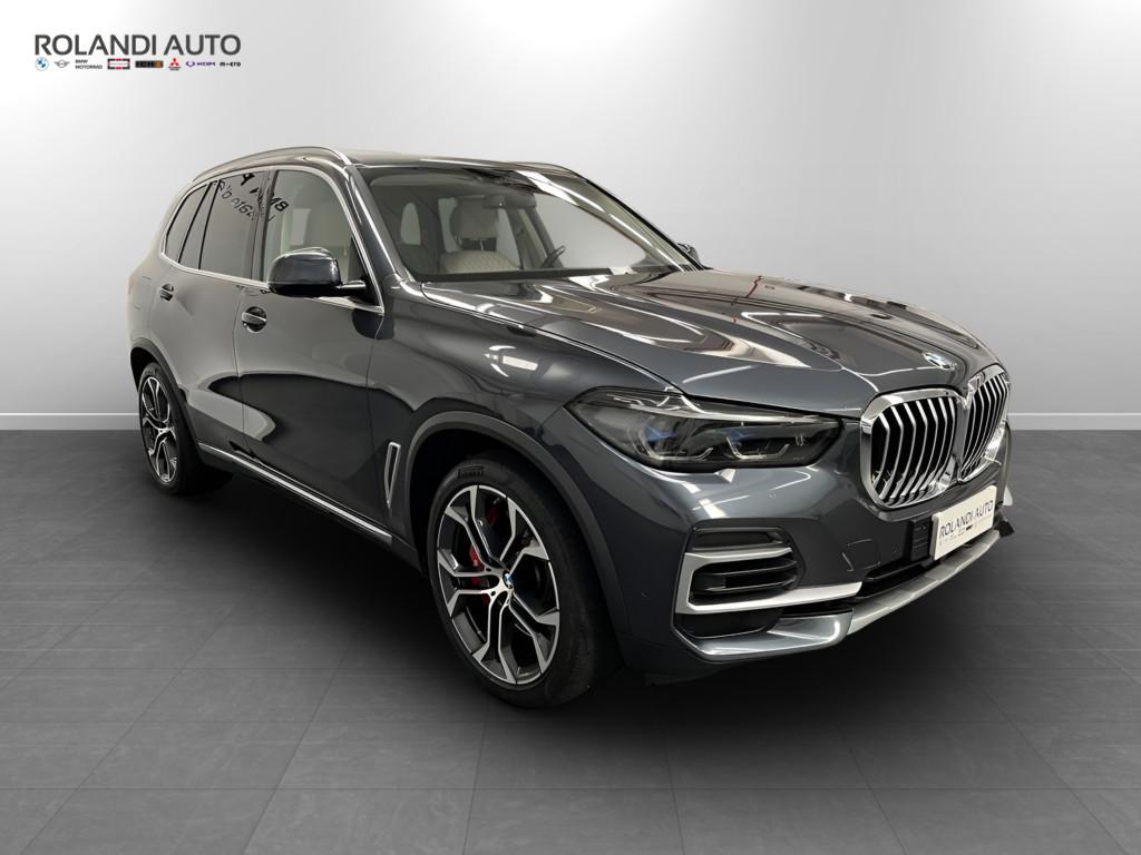 BMW X5 xdrive40d mhev 48V xLine auto