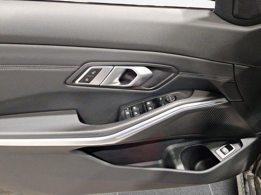 BMW Serie 3 320d Touring mhev 48V xdrive Business Advantage auto