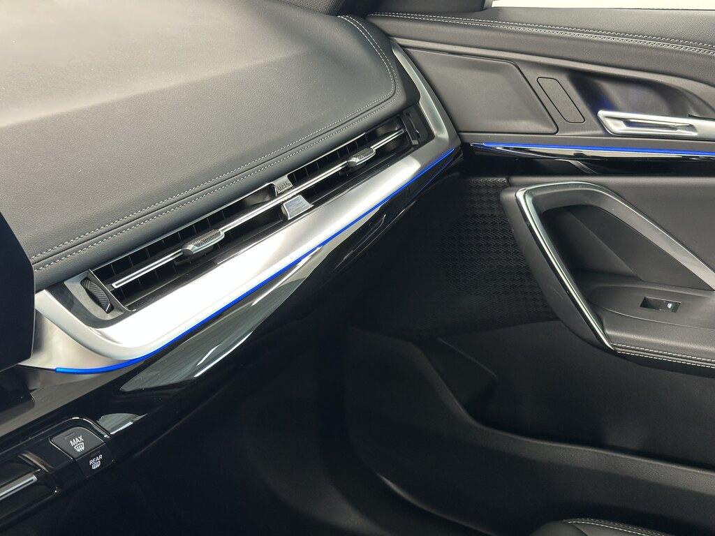 BMW iX1 edrive 20 X-Line