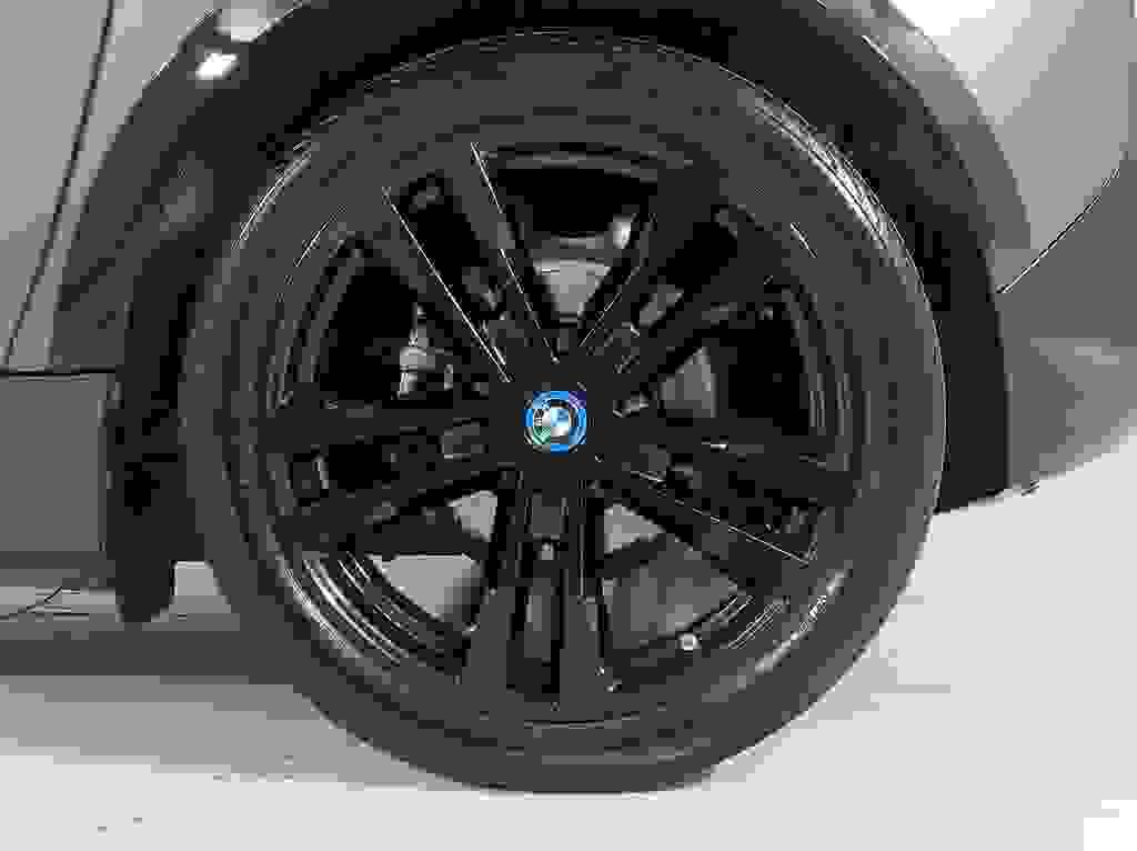 BMW i3 s 120Ah CVT