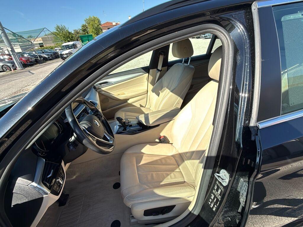 BMW Serie 5 530d Touring xdrive Business 265cv auto