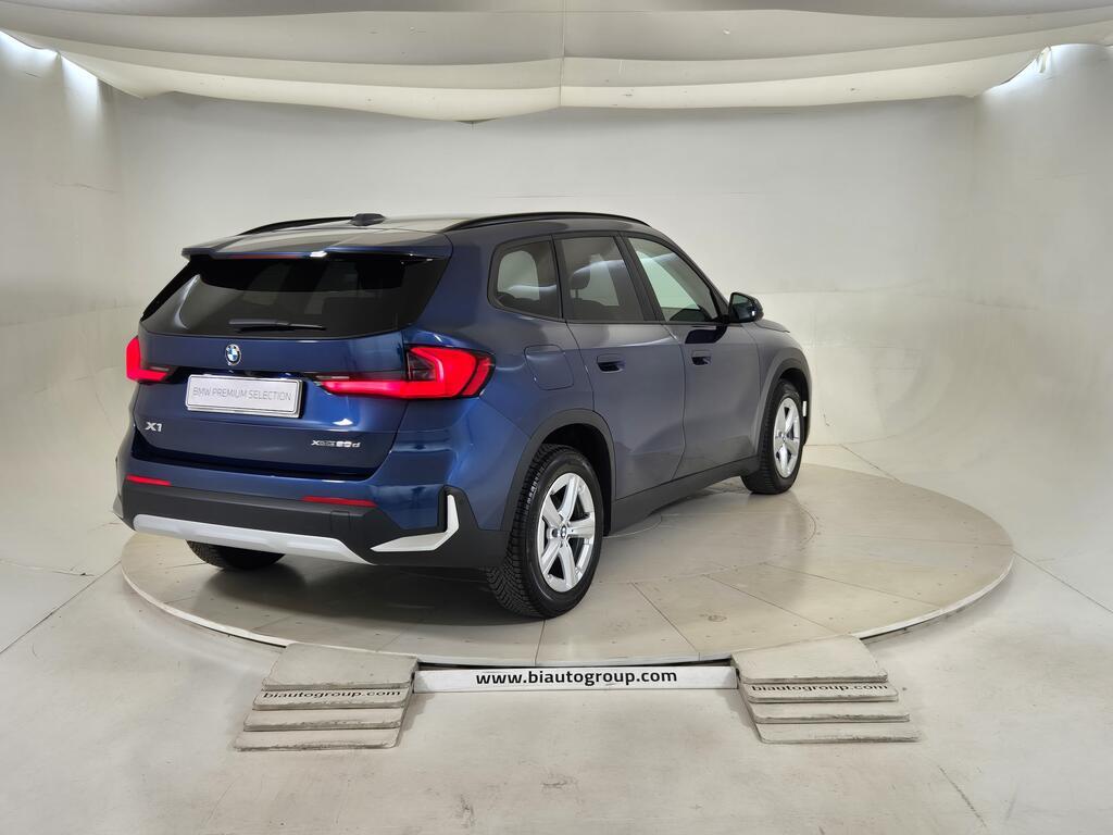 BMW X1 xdrive20d mhev 48V auto