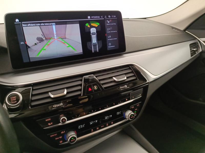 BMW Serie 5 520d Touring mhev 48V xdrive Business auto