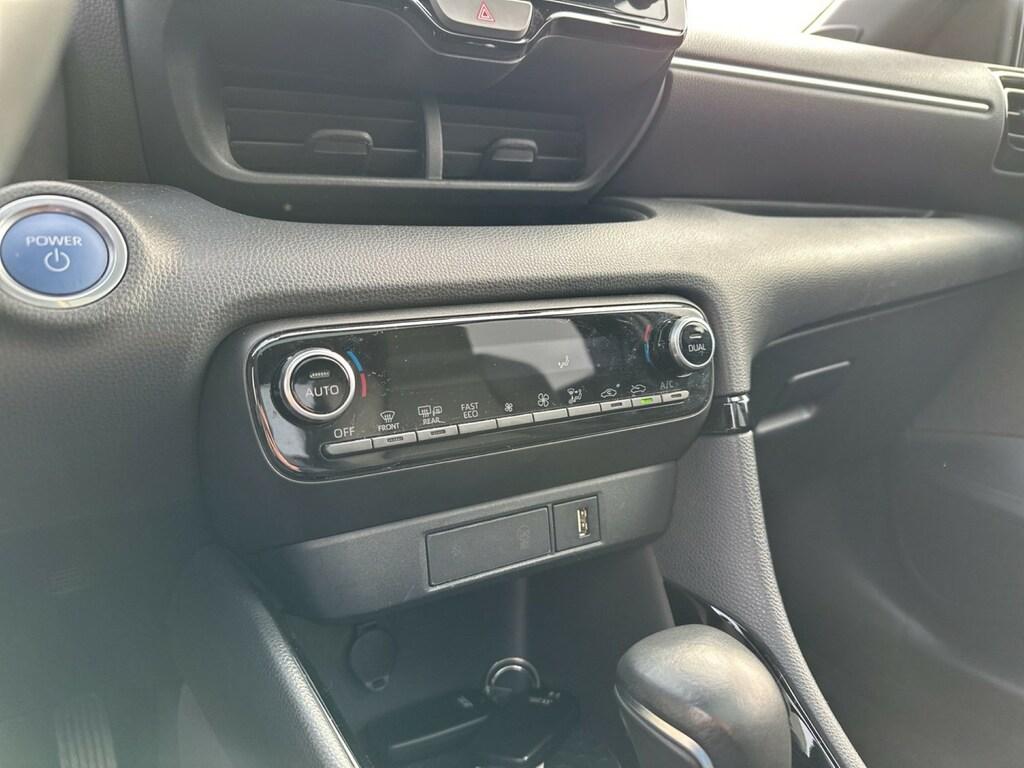 Toyota Yaris 1.5 hybrid Lounge