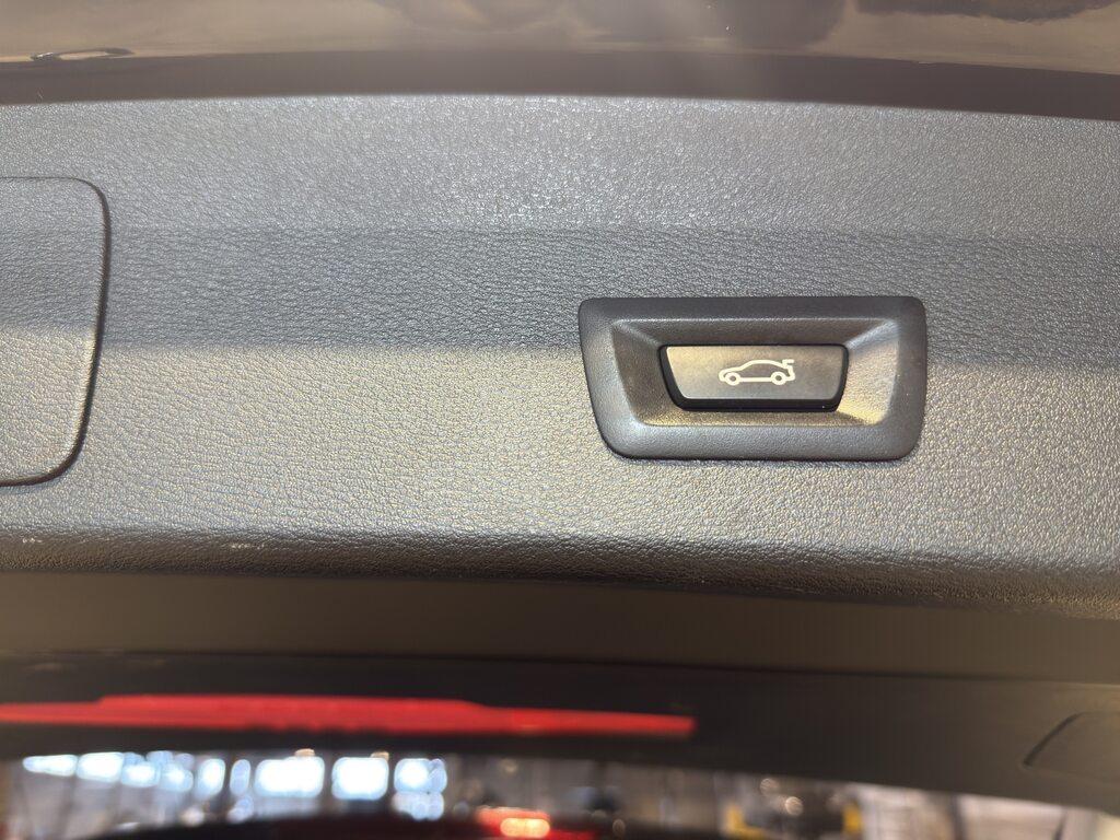 BMW X1 sdrive16d Business my18