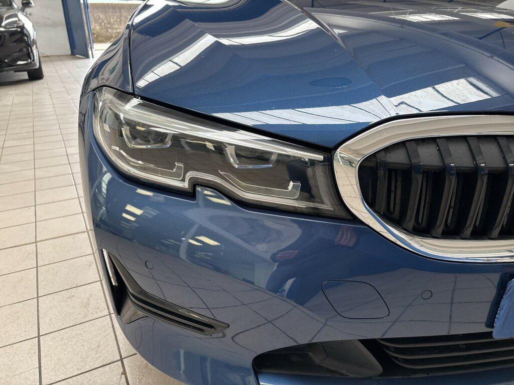 BMW Serie 3 318d mhev 48V auto