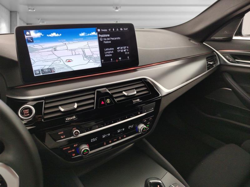 BMW Serie 5 530d Touring mhev 48V xdrive Msport auto