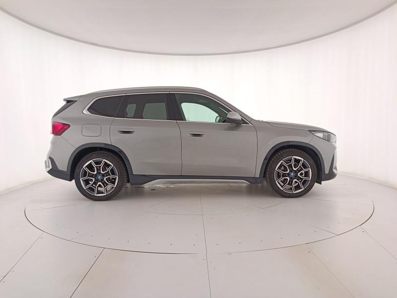 BMW iX1 30 xdrive X-Line
