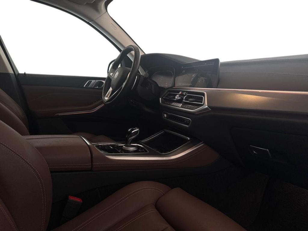 BMW X5 xdrive30d mhev 48V xLine auto