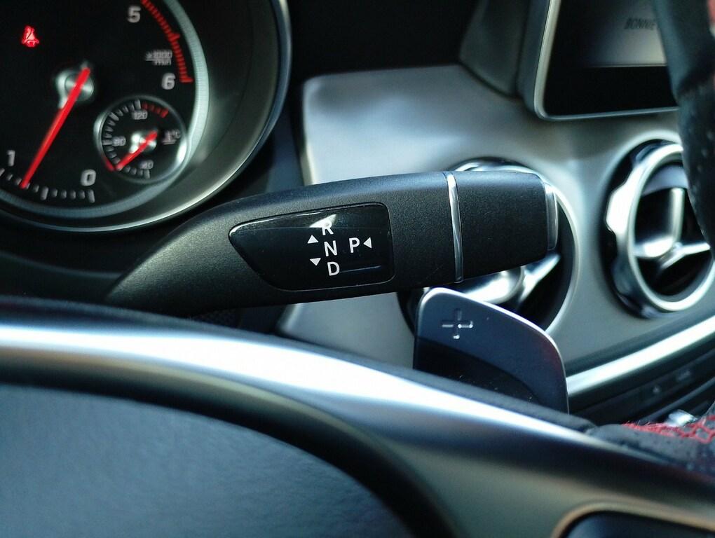 Mercedes GLA 200 d Premium 4matic auto