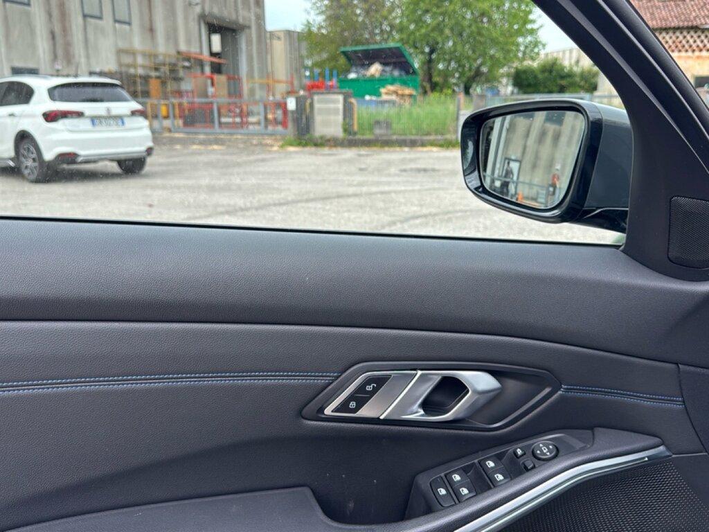 BMW Serie 3 320d Touring mhev 48V Msport auto