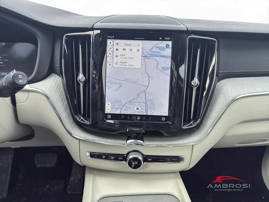 Volvo XC60 2.0 b4 Plus Dark awd auto