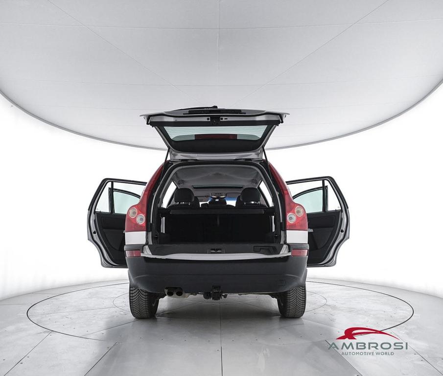 Volvo XC90 2.4 D5 185cv 6m