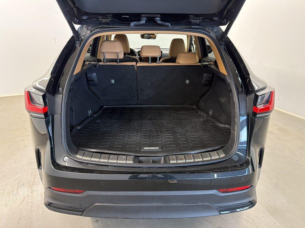 Lexus NX 2.5 plug-in Luxury 4wd e-cvt